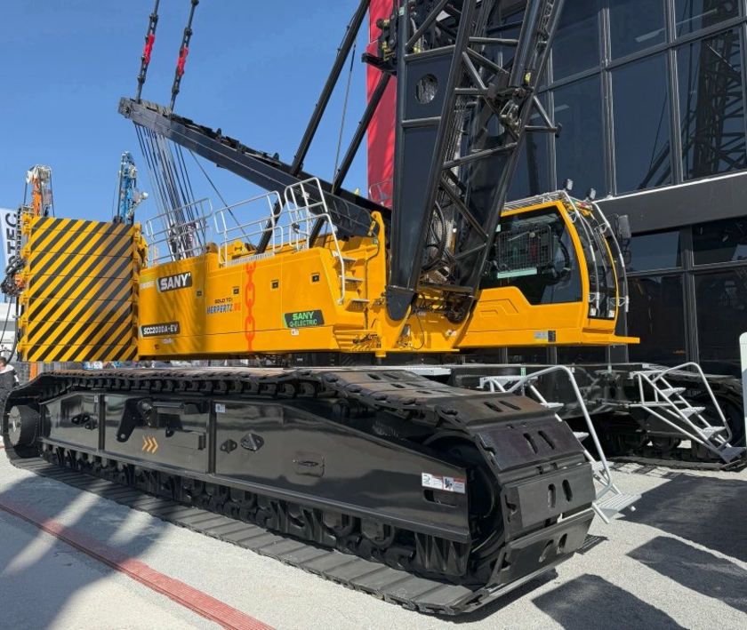 200-Tonnen-Raupenkran-Copyright-Danfoss-Sany.jpg