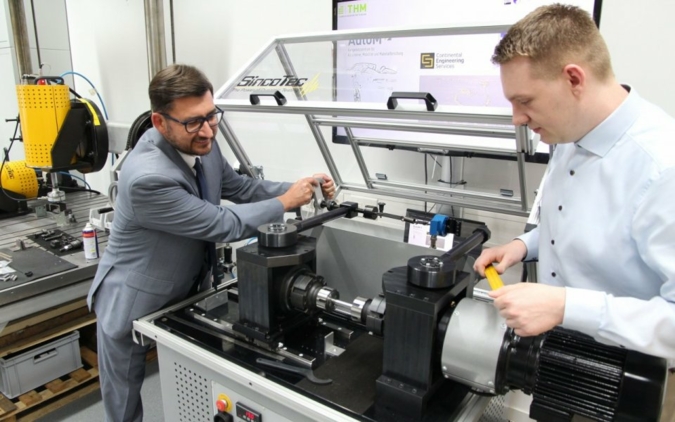 Test-eines-Werkstuecks.jpg