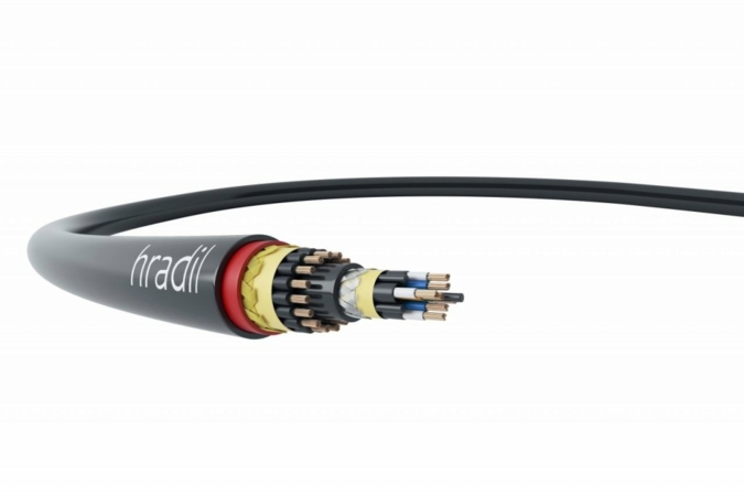 Bahn-Kabel.jpg