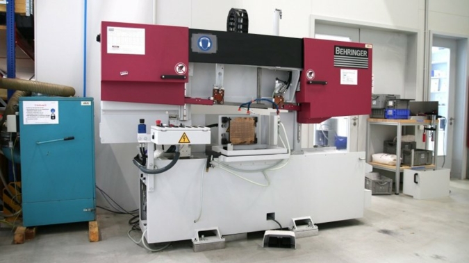 HBE320-523-3D.jpg