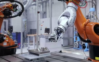 Robotergestuetzte-Messung-an.jpg