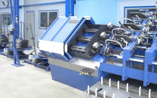Dreiadrige-Maschine.jpg