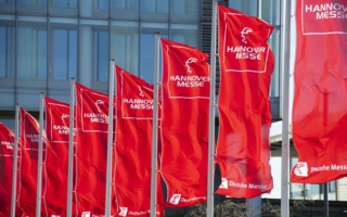 Hannover-Messe-Flaggen.jpg