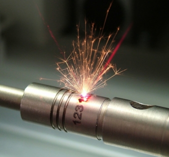 lasercodierungaufmetall.jpg