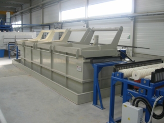 Ultrasonic-cleaning.jpg