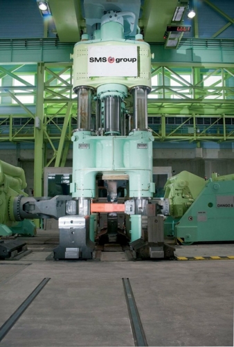 Freiform-Schmiedepresse.jpg