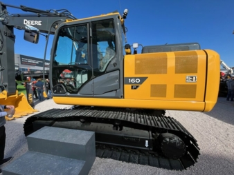 GraepelDeere.jpg