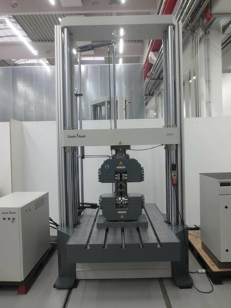 Z400-Universalpruefmaschine.jpg