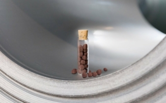 Eisenerzpellets.jpg